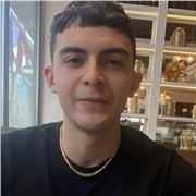 Me defino como alguien apasionado, paciente y extrovertido